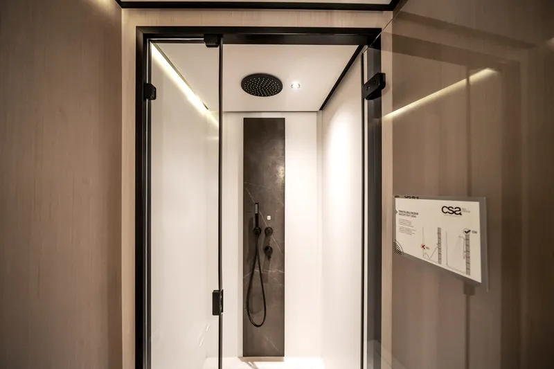 Slide: The Image of Azimut S8 2025 - 55