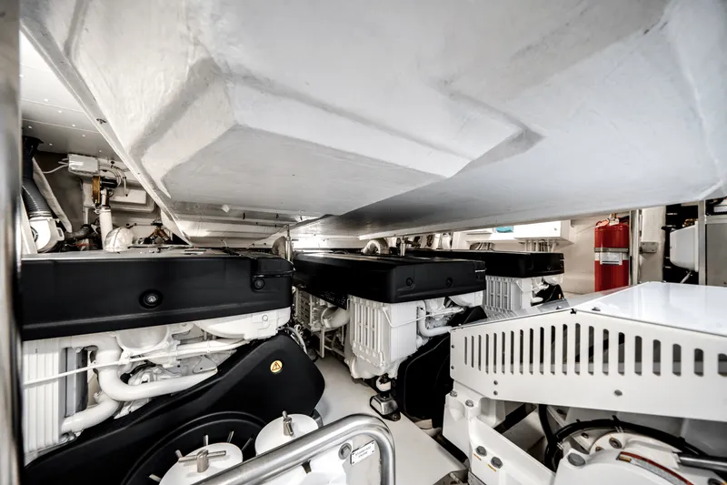 Slide: The Image of Azimut S8 2025 - 69