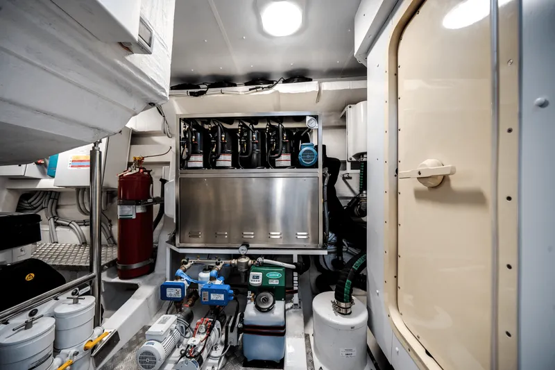 Slide: The Image of Azimut S8 2025 - 72