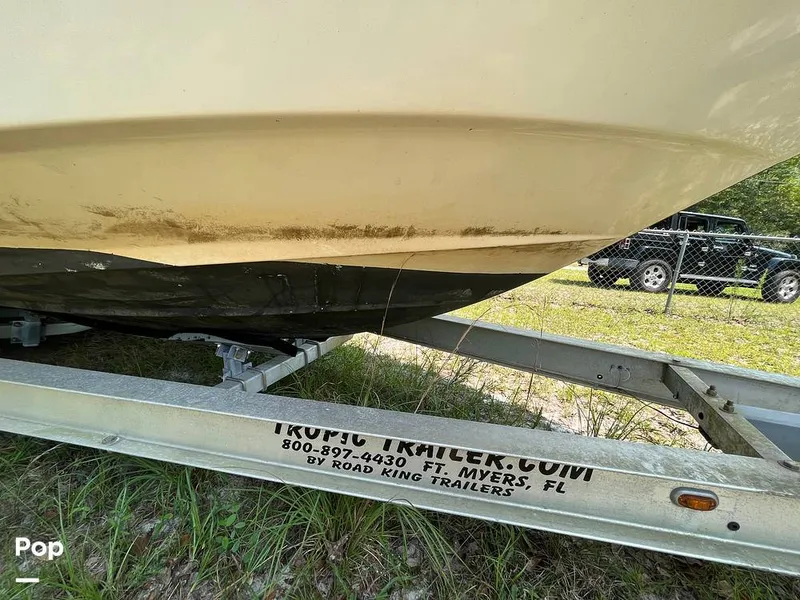 Slide: The Image of Regal 2660 Commodore 2000 - 12723244