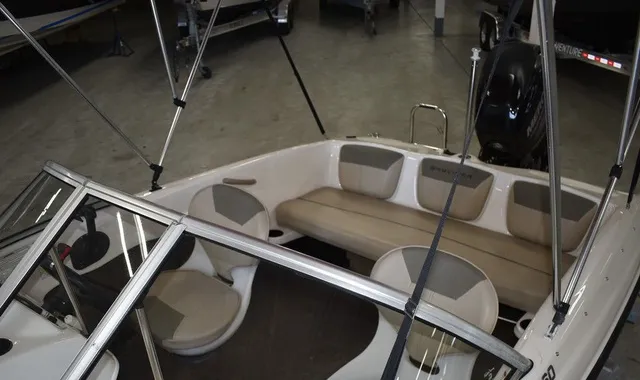 Slide: The Image of Bayliner 160 Bowrider 2016 - 12