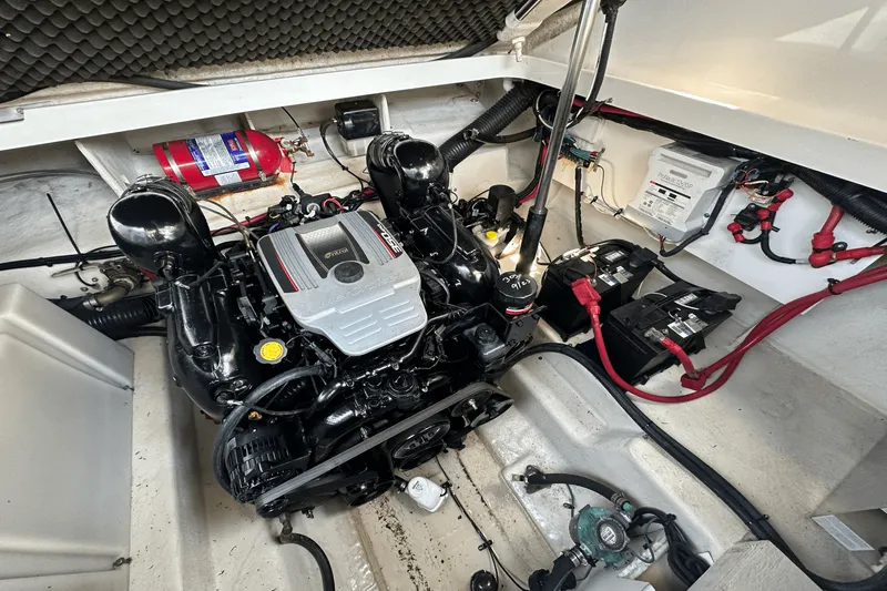 Slide: The Image of Sea Ray 280 SUNDANCER 2012 - 13