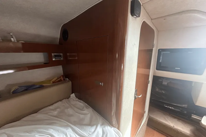 Slide: The Image of Sea Ray 280 SUNDANCER 2012 - 19