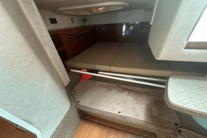 Slide: The Image of Sea Ray 280 SUNDANCER 2012 - 22