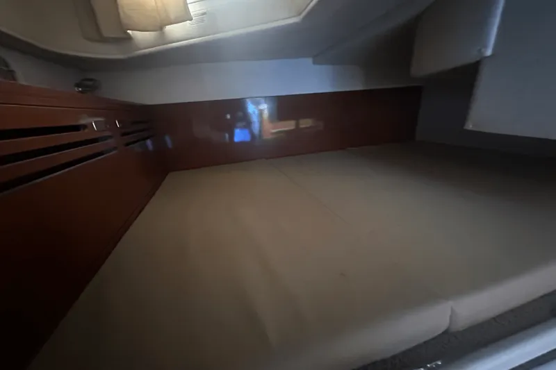 Slide: The Image of Sea Ray 280 SUNDANCER 2012 - 23