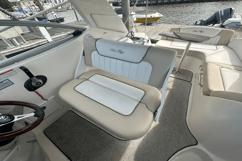Slide: The Image of Sea Ray 280 SUNDANCER 2012 - 6