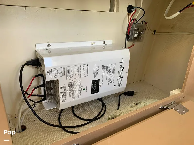 Slide: The Image of Uniflite 23 Cruiser 1967 - 11921387