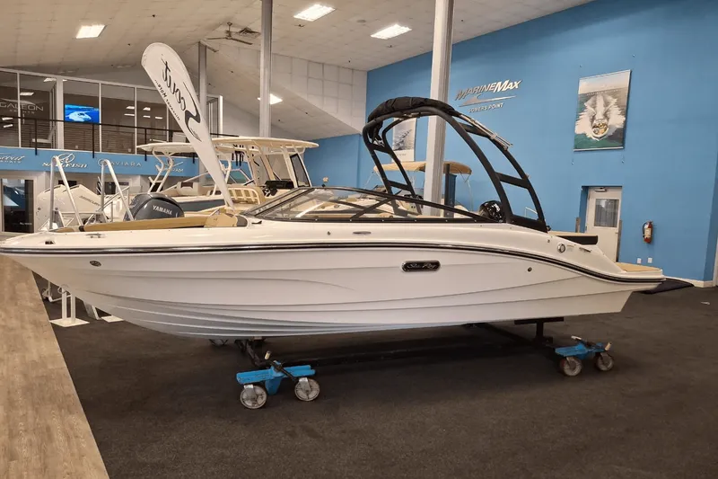 The Image of Sea Ray SPX 190 2025 - 0