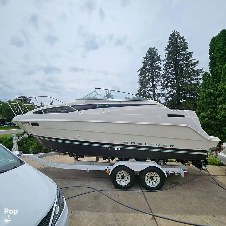 Slide: The Image of Bayliner Ciera 2355 1995 - 15637059