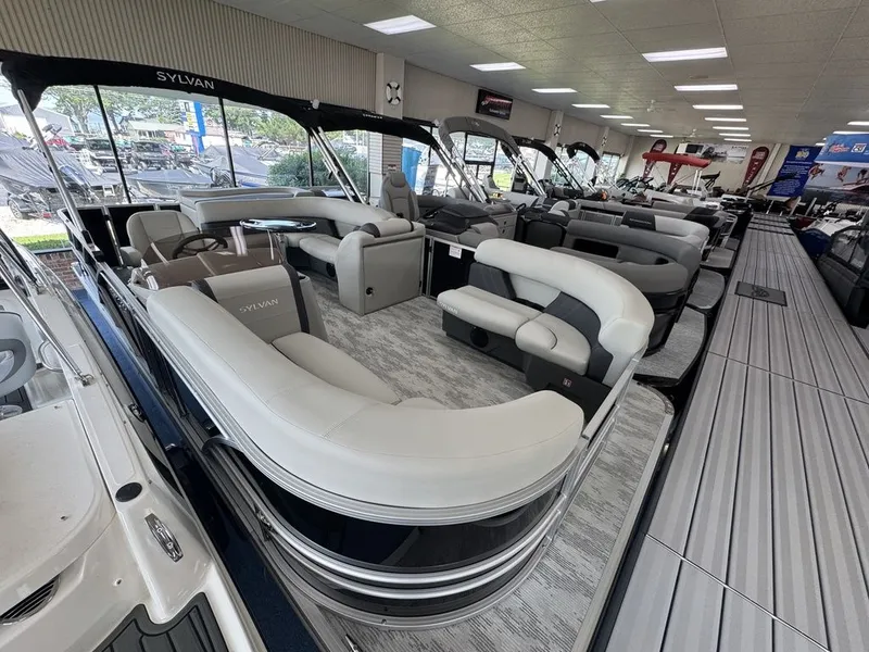 Slide: The Image of Sylvan MIRAGE 8520 CRS 2027 - 5