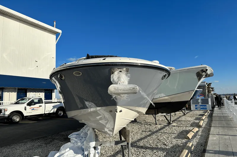 Slide: The Image of Sea Ray SDX 270 Outboard 2025 - 2