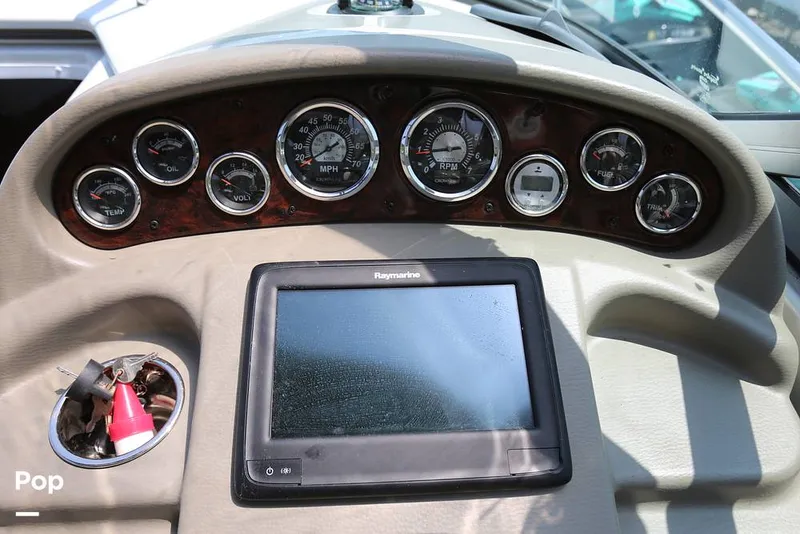 Slide: The Image of Crownline Boats 264CR 2018 - 12508714