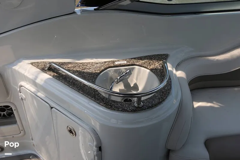 Slide: The Image of Crownline Boats 264CR 2018 - 12777697