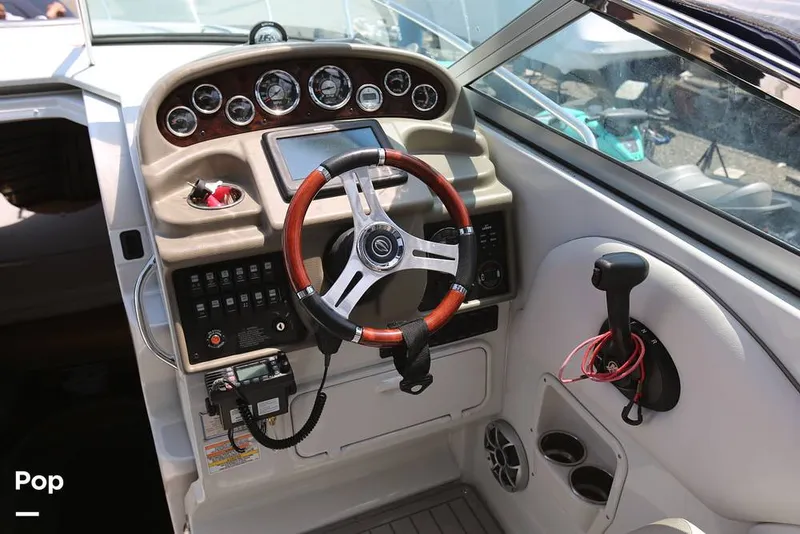 Slide: The Image of Crownline Boats 264CR 2018 - 12508708