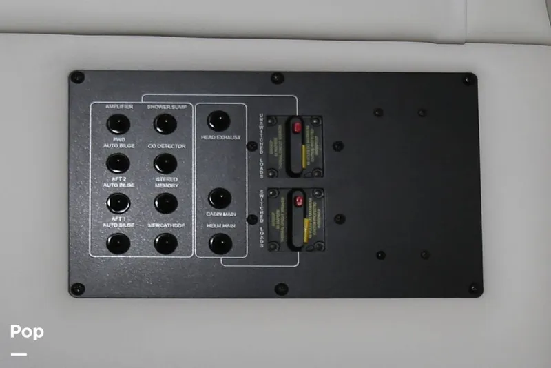 Slide: The Image of Crownline Boats 264CR 2018 - 12508908