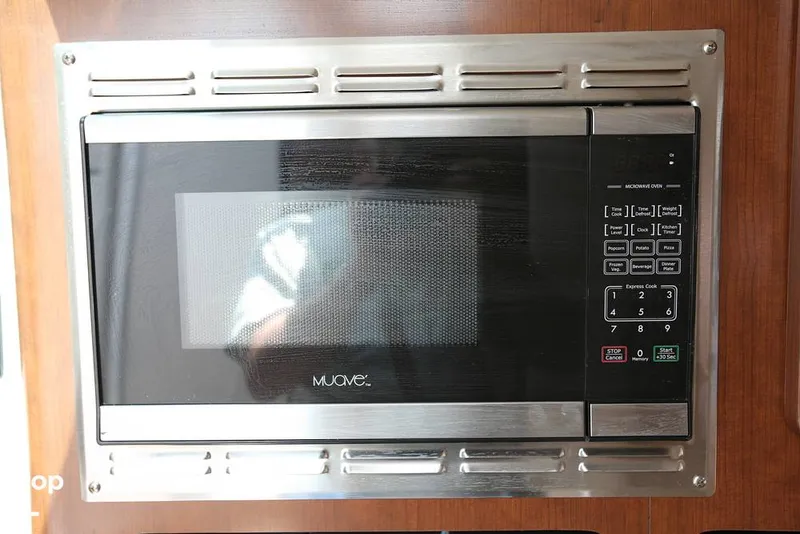 Slide: The Image of Crownline Boats 264CR 2018 - 12508734