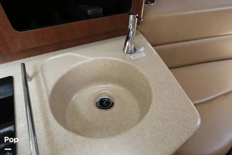 Slide: The Image of Crownline Boats 264CR 2018 - 12508736