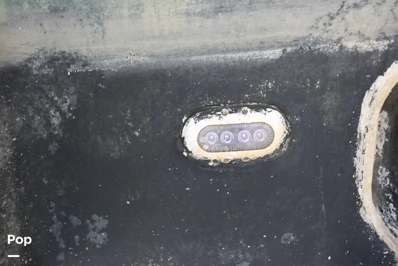 Slide: The Image of Crownline Boats 264CR 2018 - 12508827