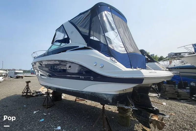Slide: The Image of Crownline Boats 264CR 2018 - 12508691