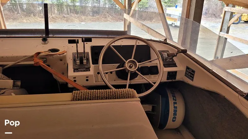 Slide: The Image of Bayliner 3288 MY 1983 - 15464760
