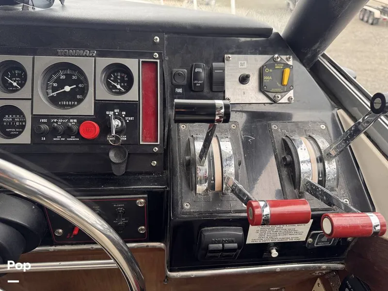 Slide: The Image of Bayliner 3288 MY 1983 - 16460769