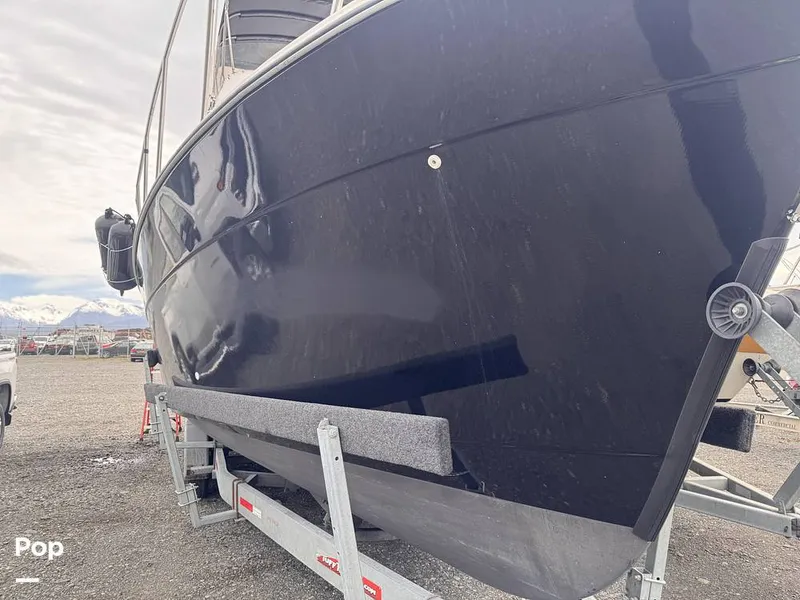Slide: The Image of Bayliner 3288 MY 1983 - 16460400