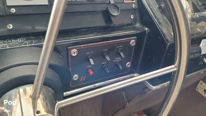 Slide: The Image of Bayliner 3288 MY 1983 - 15464691