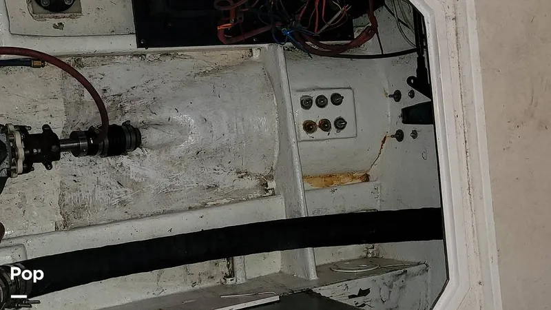 Slide: The Image of Bayliner 3288 MY 1983 - 15464750