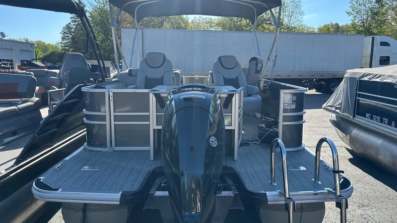 Slide: The Image of Sylvan L-3 Party Fish 2022 - 4