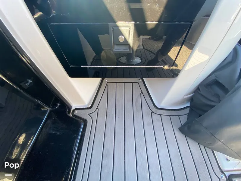 Slide: The Image of Passenger Glove Box/flooring - 11778350