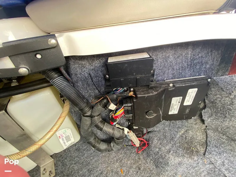 Slide: The Image of Battery Compartment - 11778363