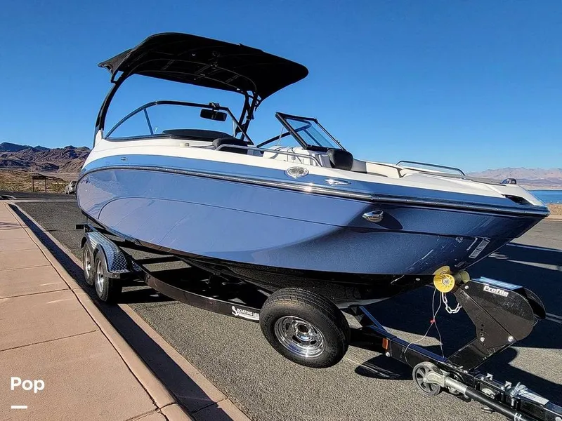 Slide: The Image of Yamaha 242 S Limited E Series 2018 - 11759107