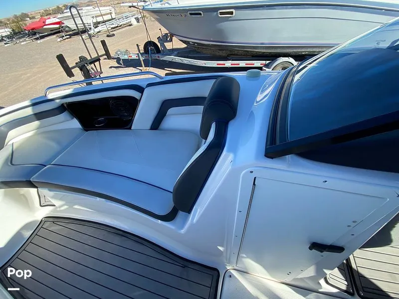 Slide: The Image of Bow Seating - 11778404