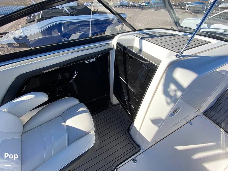 Slide: The Image of Passenger Side - 11778405