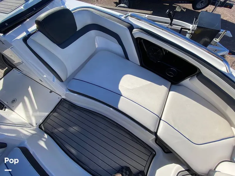 Slide: The Image of Bow Seating - 11778408