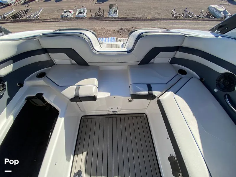 Slide: The Image of Stern Seating - 11778409