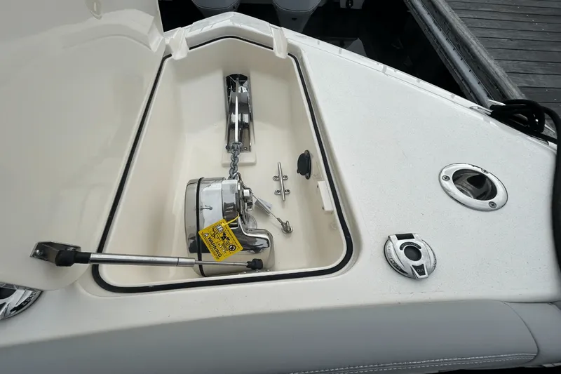 Slide: The Image of Scout 255 Dorado 2025 - 26