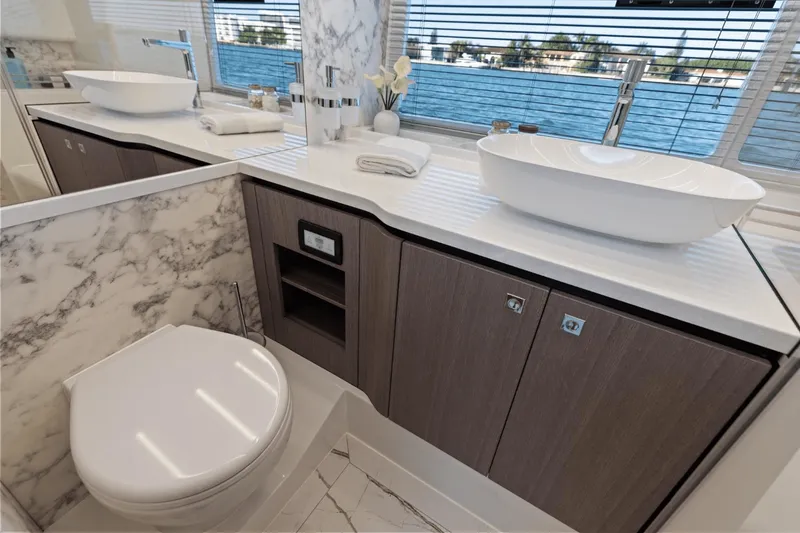 Slide: The Image of Galeon 435 GTO 2025 - 41