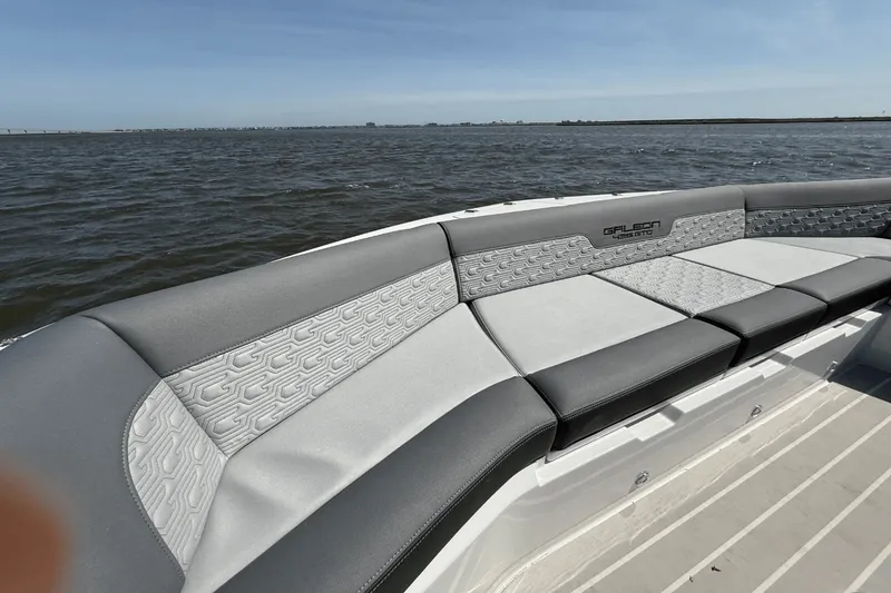 Slide: The Image of Galeon 435 GTO 2025 - 49