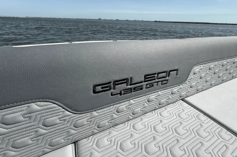 Slide: The Image of Galeon 435 GTO 2025 - 50