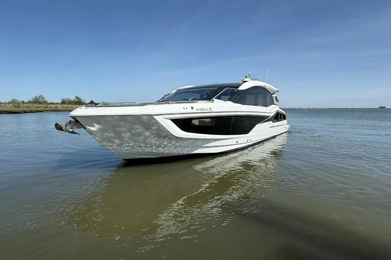 Slide: The Image of Galeon 435 GTO 2025 - 8