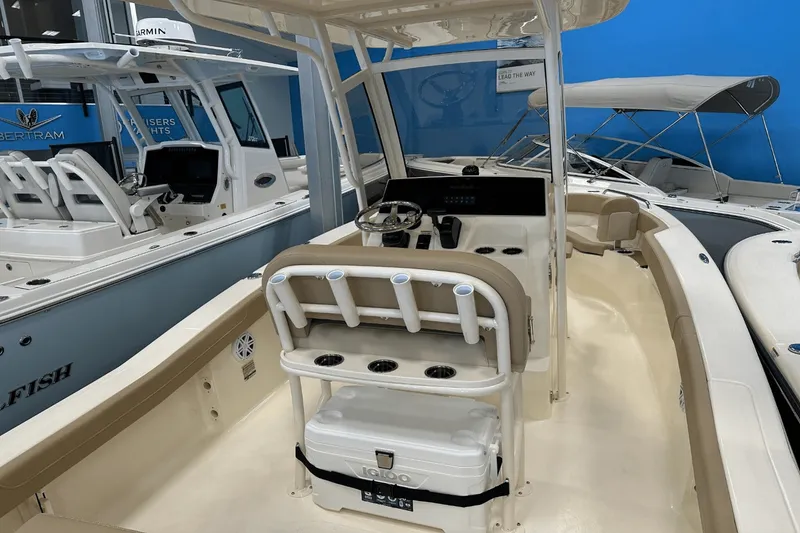 Slide: The Image of Scout 215 XSF 2025 - 16