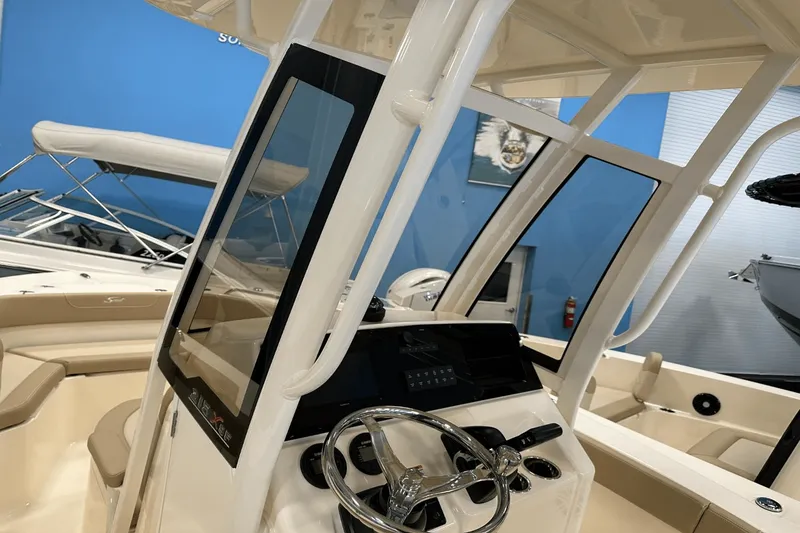 Slide: The Image of Scout 215 XSF 2025 - 19