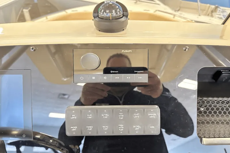 Slide: The Image of Scout 215 XSF 2025 - 27