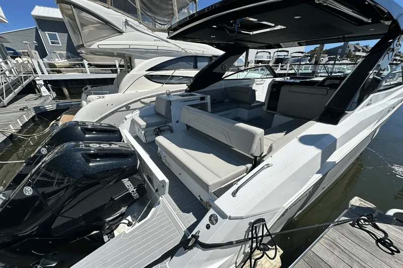 Slide: The Image of Cruisers Yachts 34 GLS Outboard 2025 - 17