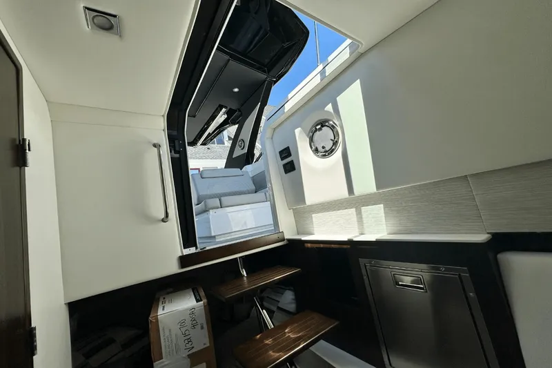 Slide: The Image of Cruisers Yachts 34 GLS Outboard 2025 - 29