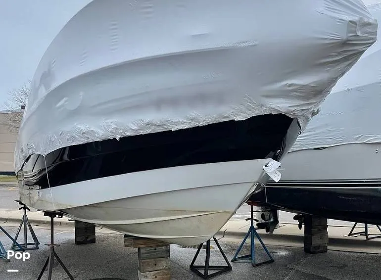 Slide: The Image of Crownline Boats 264 CR 2020 - 11933288