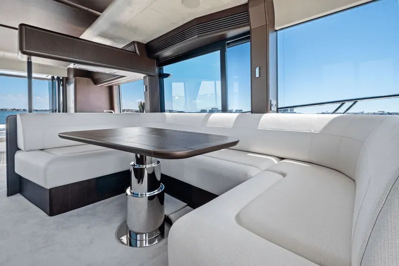 Slide: The Image of Galeon 560 FLY 2025 - 34