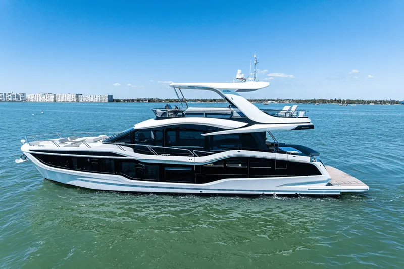 Slide: The Image of Galeon 560 FLY 2025 - 4