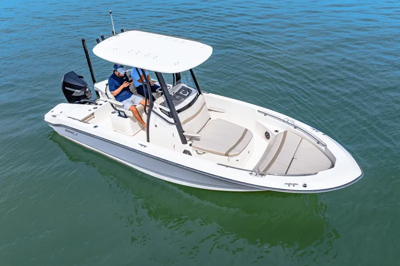 Slide: The Image of Boston Whaler 220 Dauntless 2025 - 18